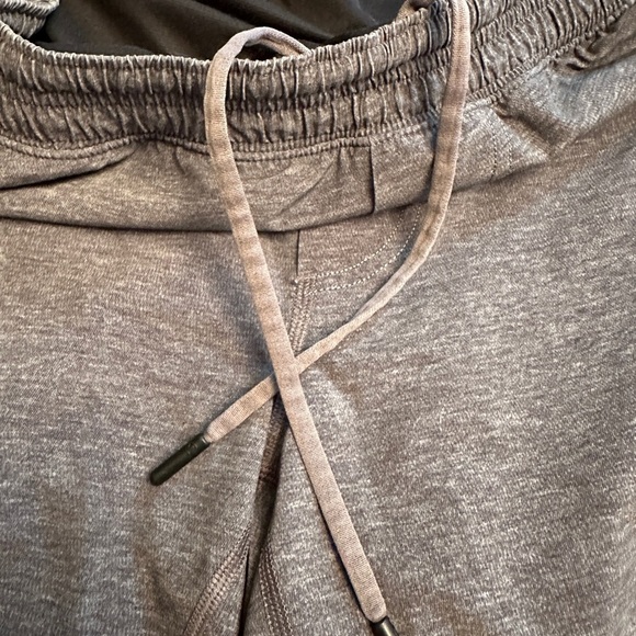 Lululemon Size XL SOLD!!! - Picture 2 of 7